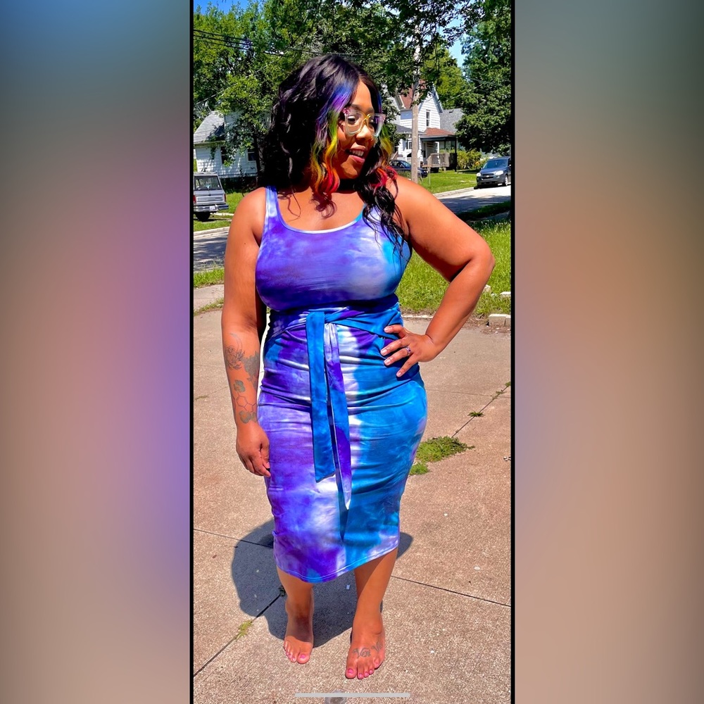 1X 2 piece tank/skirt set. Purple and blue